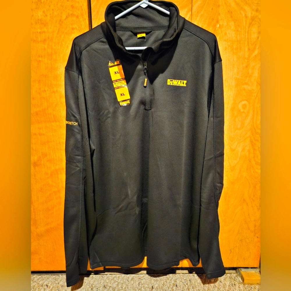 Black Men's Dewalt Water Resistant Jacket